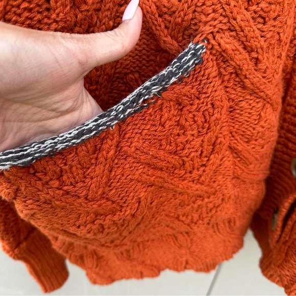 Free People Montana Cable Knit button front w/ pockets burnt orange Cardigan szS - Picture 12 of 14